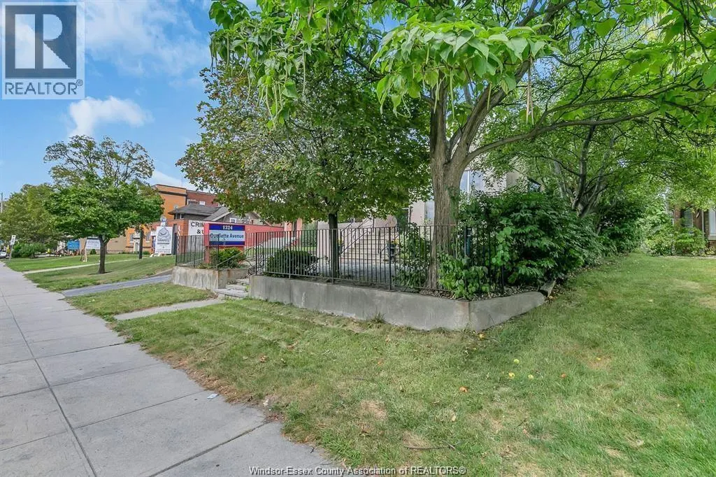 1324 OUELLETTE AVENUE