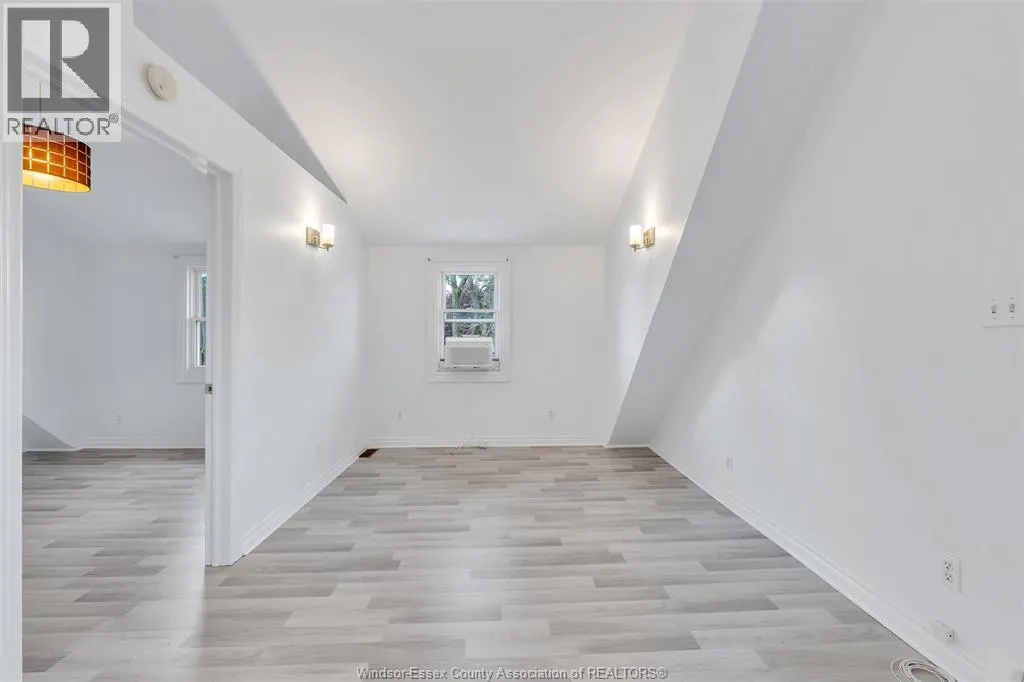1564 ALEXIS ROAD Unit# UPPER