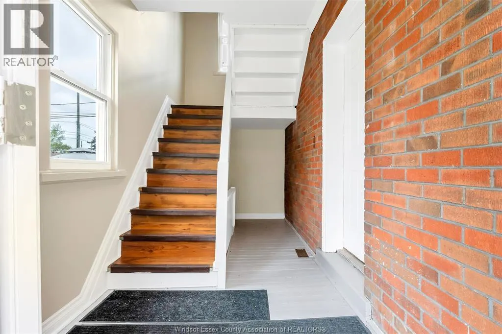 1564 ALEXIS ROAD Unit# UPPER