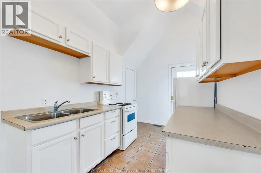 1564 ALEXIS ROAD Unit# UPPER