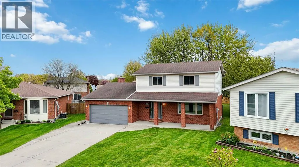 1516 HENLEY CRESCENT