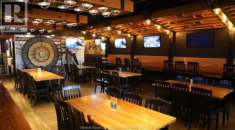 3087 FOREST GLADE