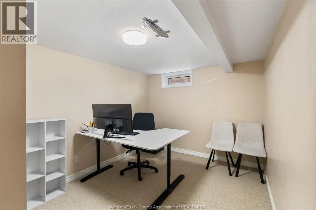 735 Lounsborough