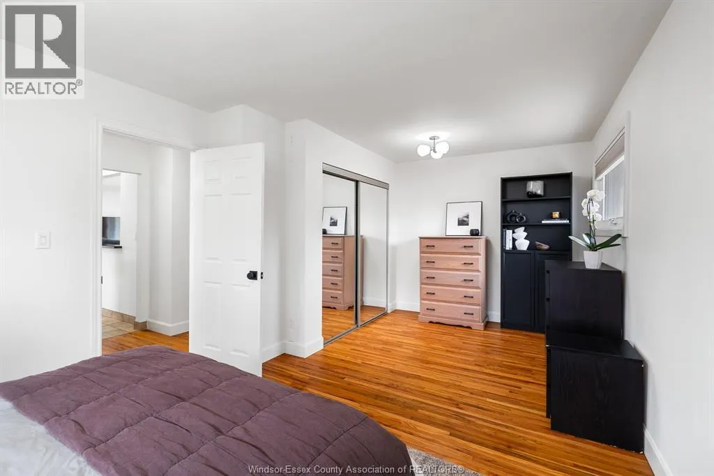 735 Lounsborough