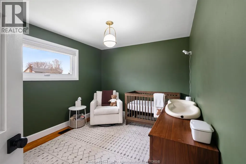 735 Lounsborough