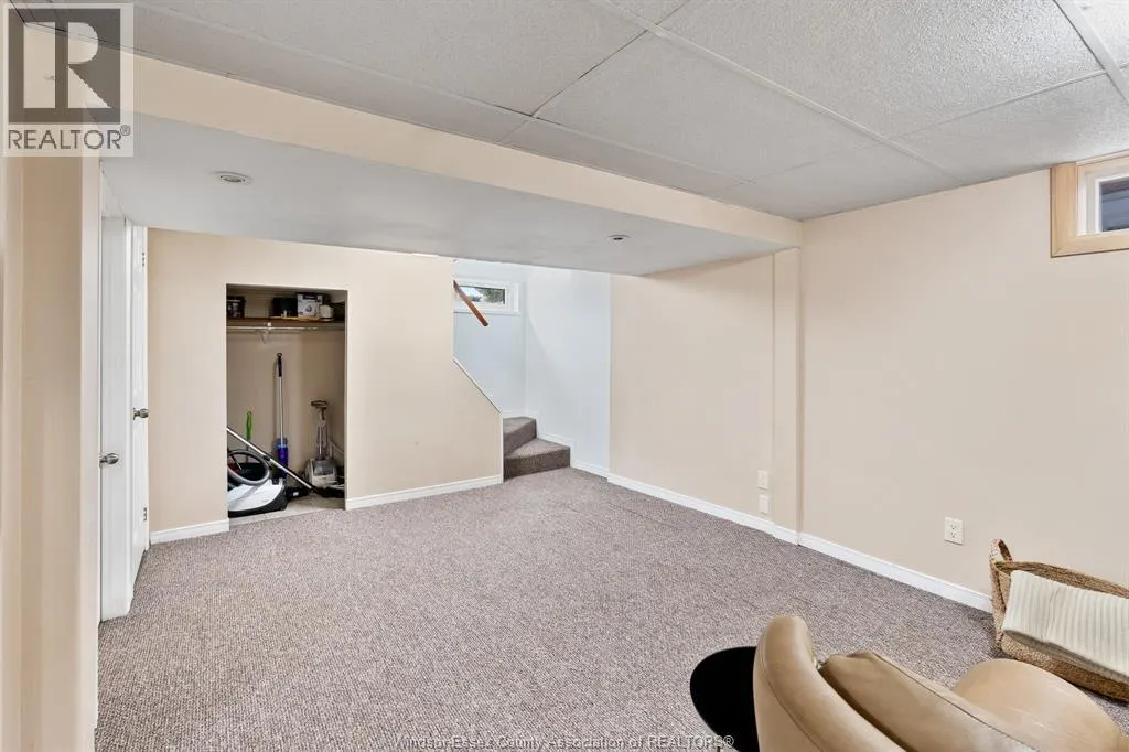 735 Lounsborough