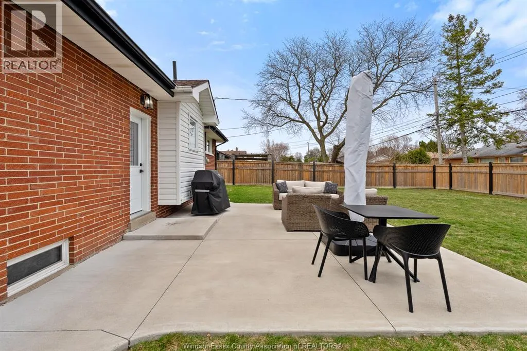 735 Lounsborough