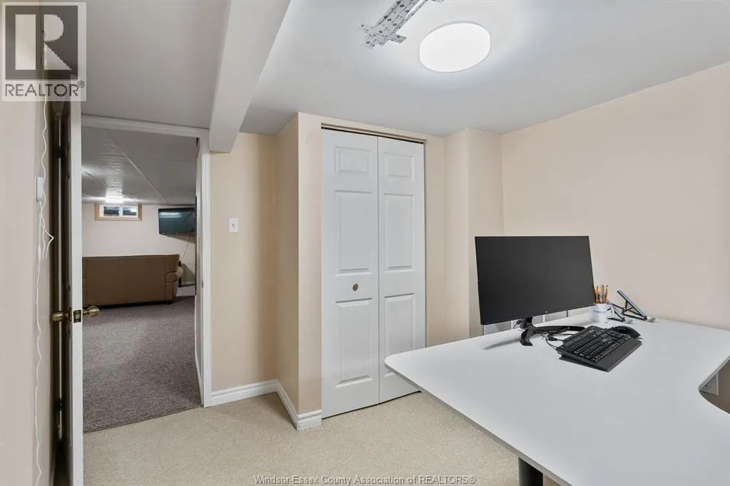 735 Lounsborough