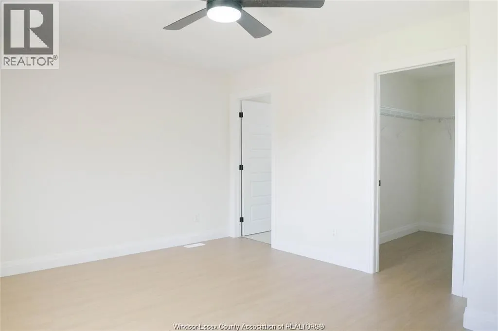 21 Hawthorne CRESCENT