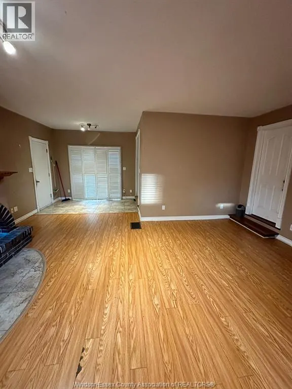 4060 CHURCHILL Unit# MAIN