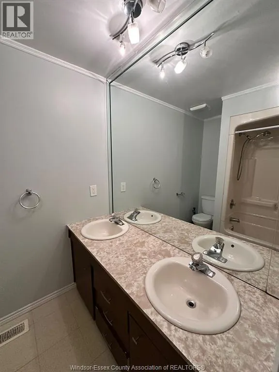 4060 CHURCHILL Unit# MAIN