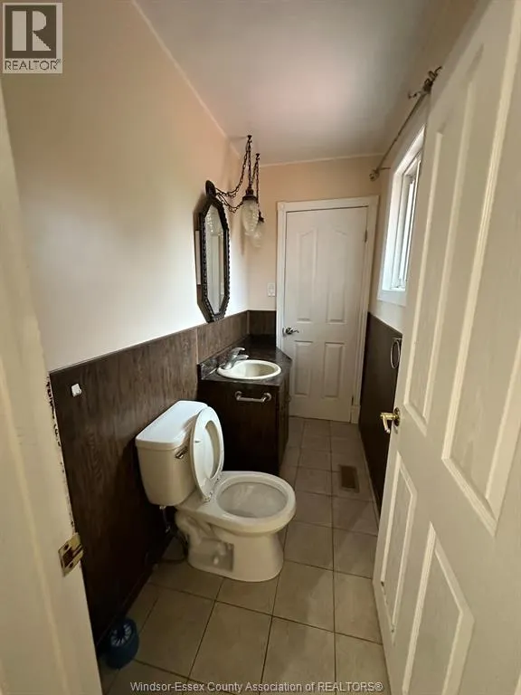 4060 CHURCHILL Unit# MAIN