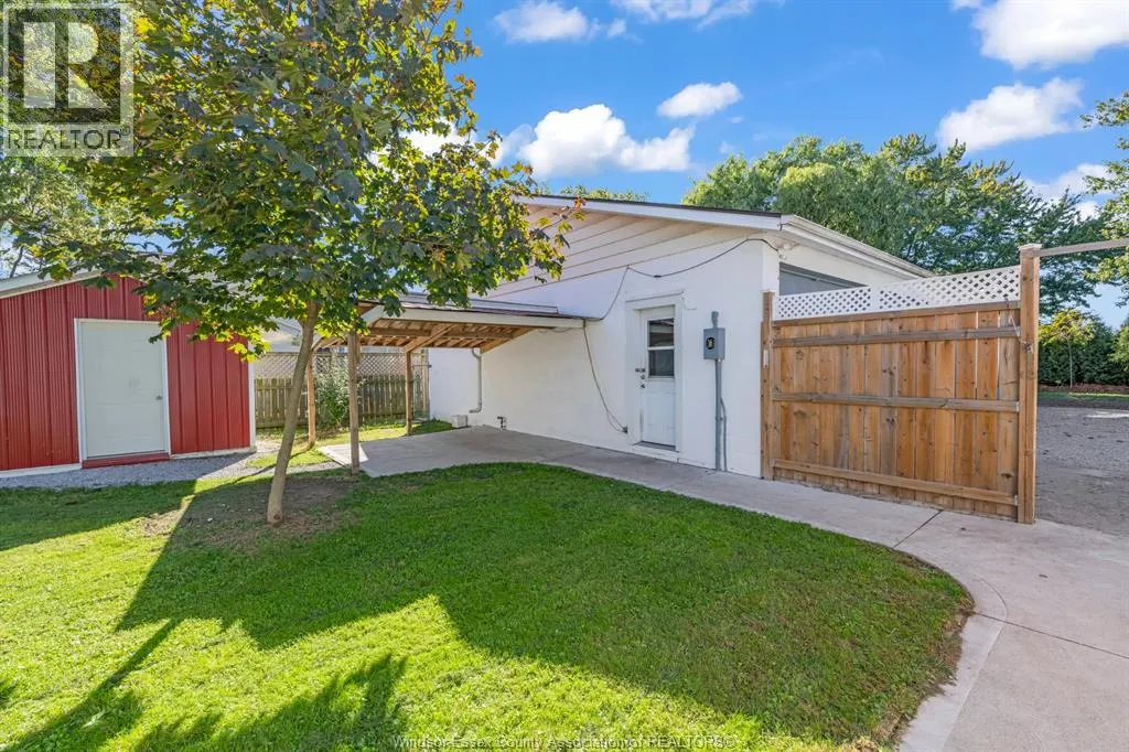 1057 Oak AVENUE