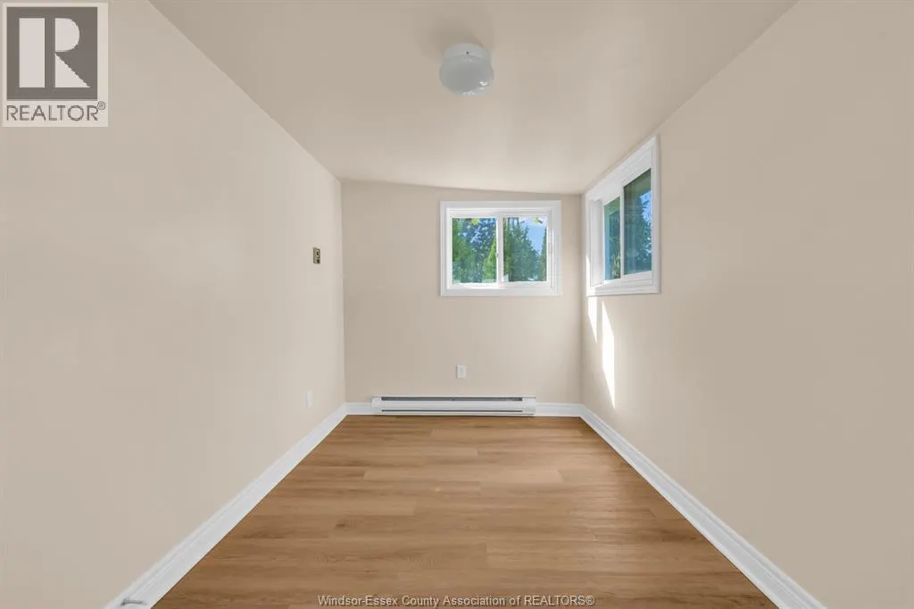 1057 Oak AVENUE