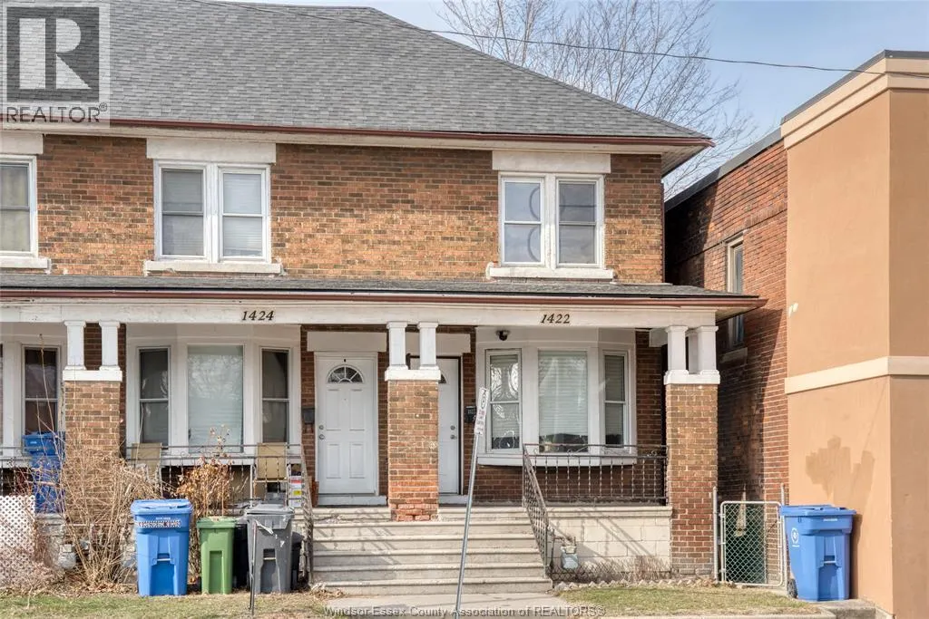 1422 WYANDOTTE STREET West