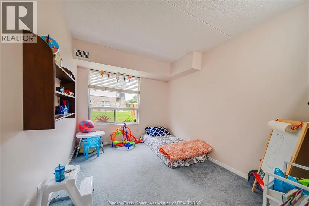 8335 WYANDOTTE STREET East Unit# 109