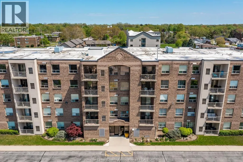 8335 WYANDOTTE STREET East Unit# 109