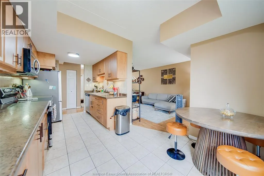8335 WYANDOTTE STREET East Unit# 109