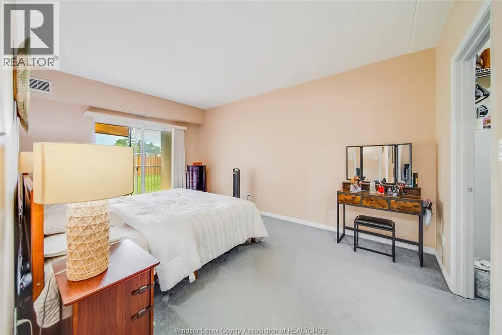 8335 WYANDOTTE STREET East Unit# 109