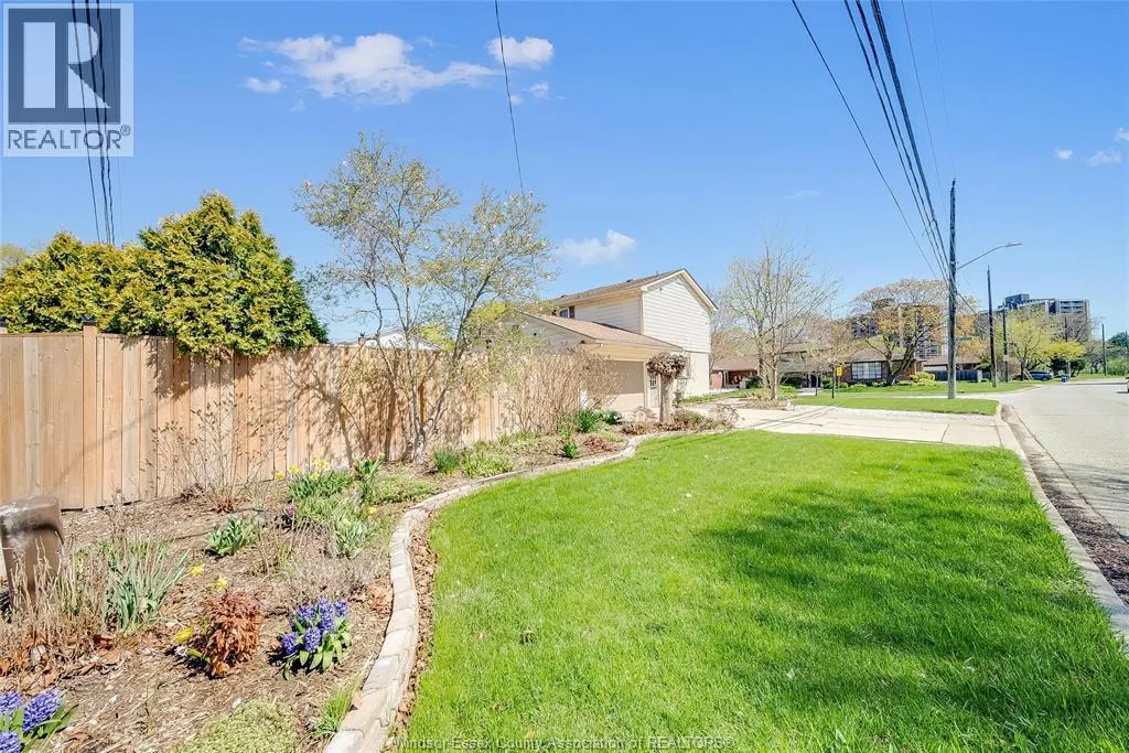 391 BETTY DRIVE