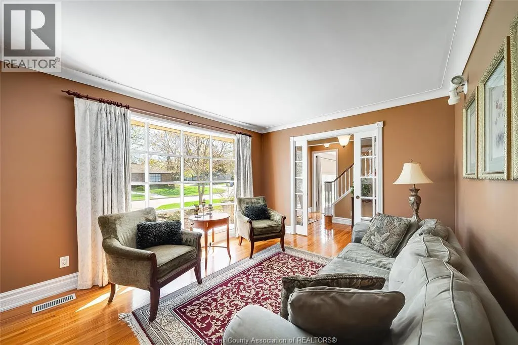 391 BETTY DRIVE