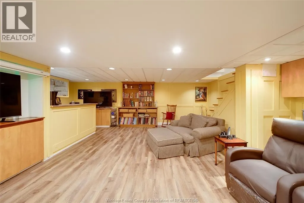 391 BETTY DRIVE