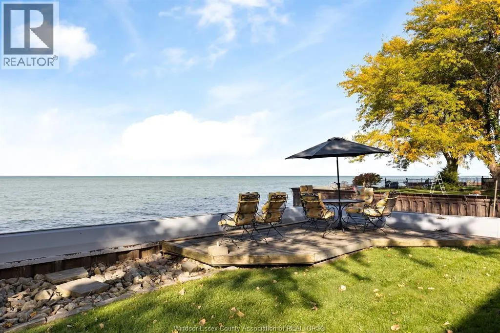 621 Ross Beach ROAD