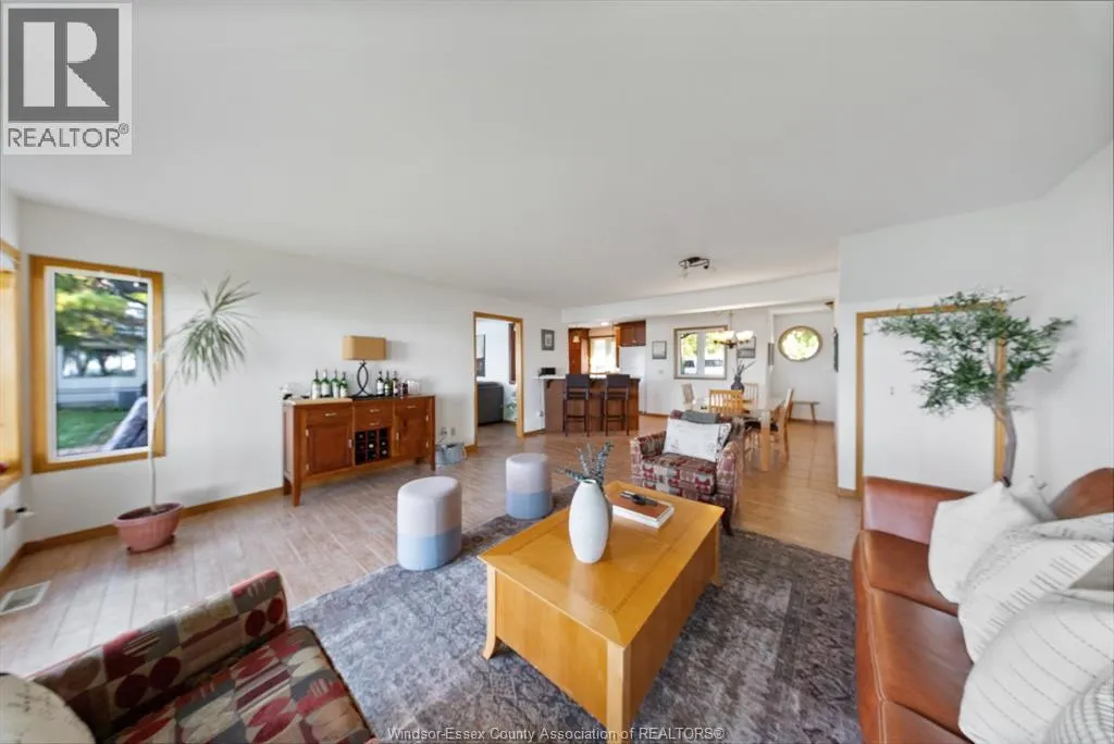 621 Ross Beach ROAD
