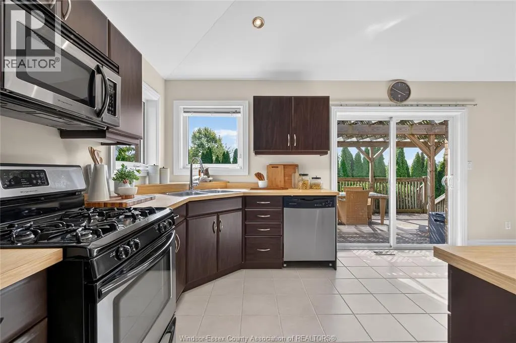 3162 Leisure CRESCENT