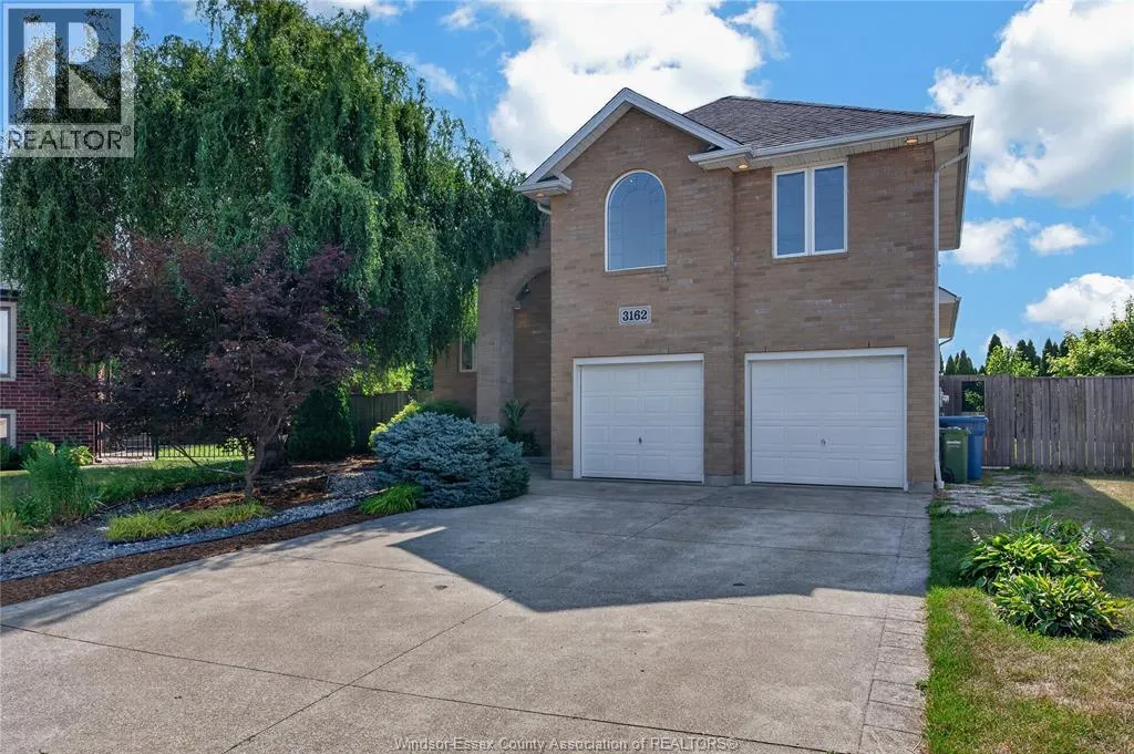 3162 Leisure CRESCENT