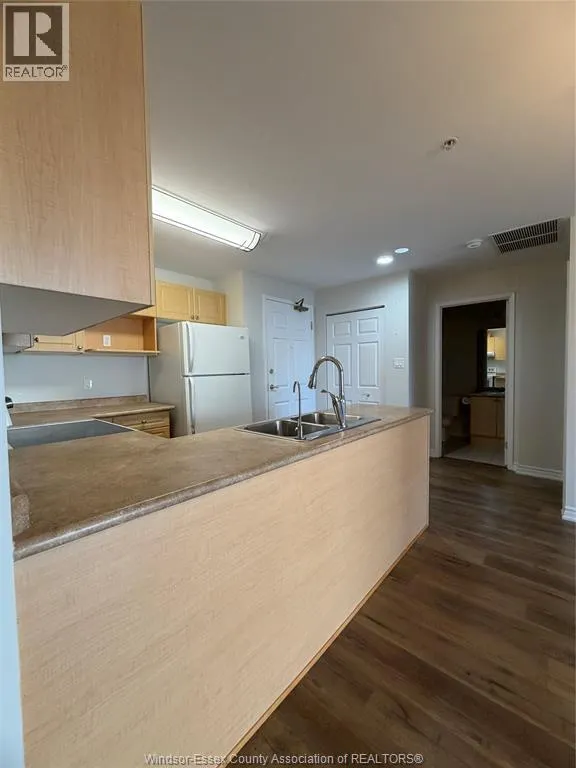 2650 SANDWICH WEST PARKWAY Unit# 211