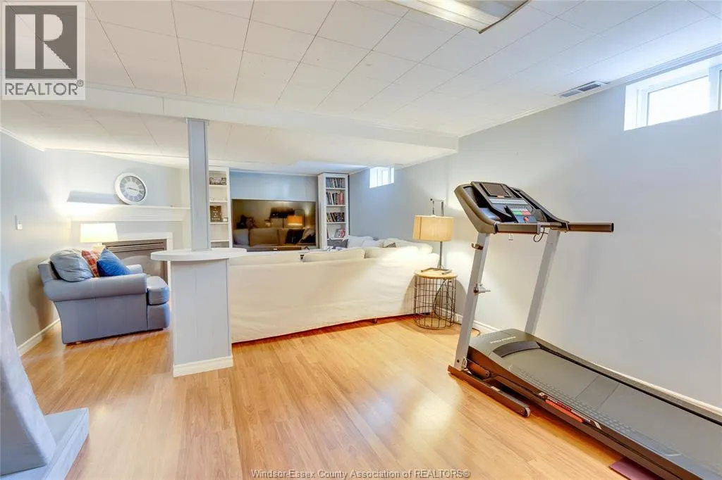 3035 RADISSON