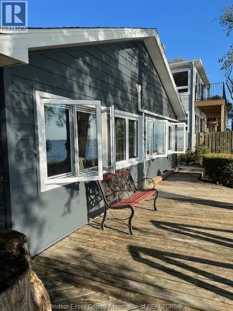 404 Robson Rd