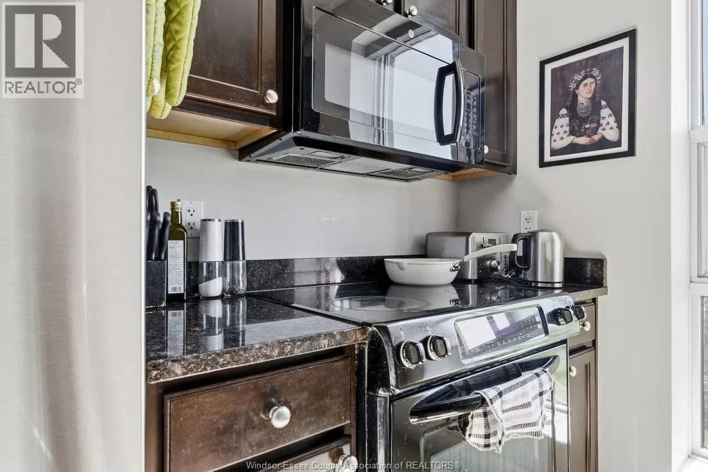 1225 RIVERSIDE DR W Unit# 601