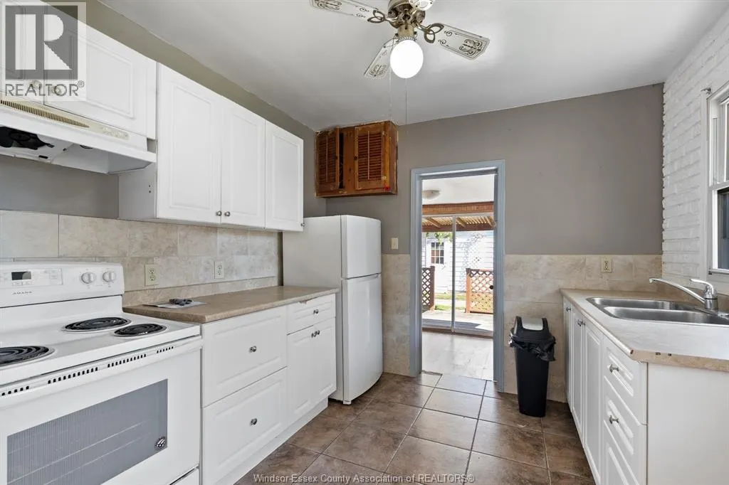 2352 CHANDLER