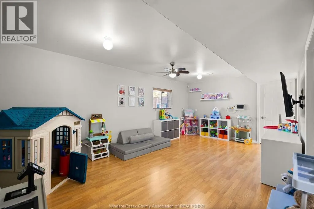 1520 MAPLE