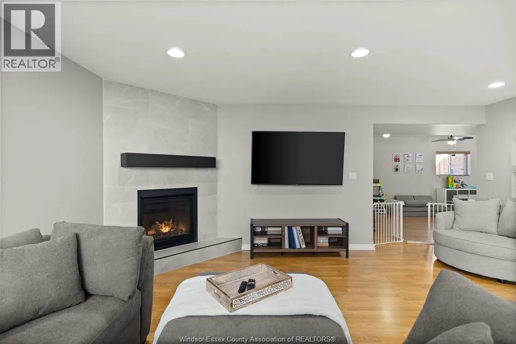 1520 MAPLE