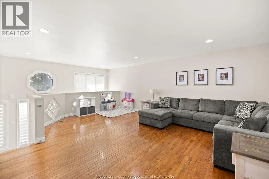 1520 MAPLE