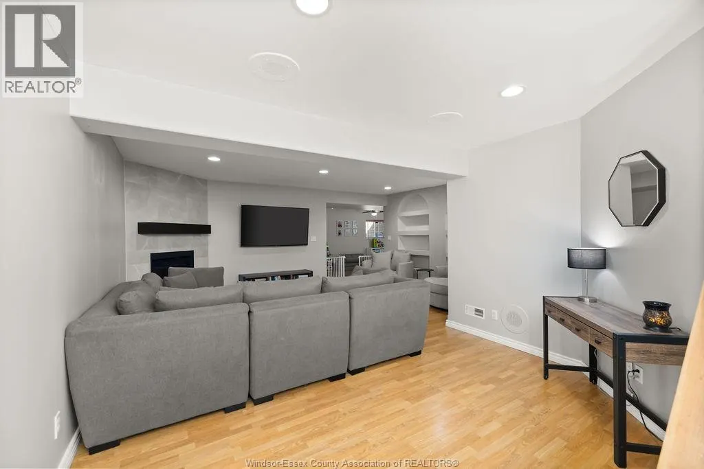 1520 MAPLE