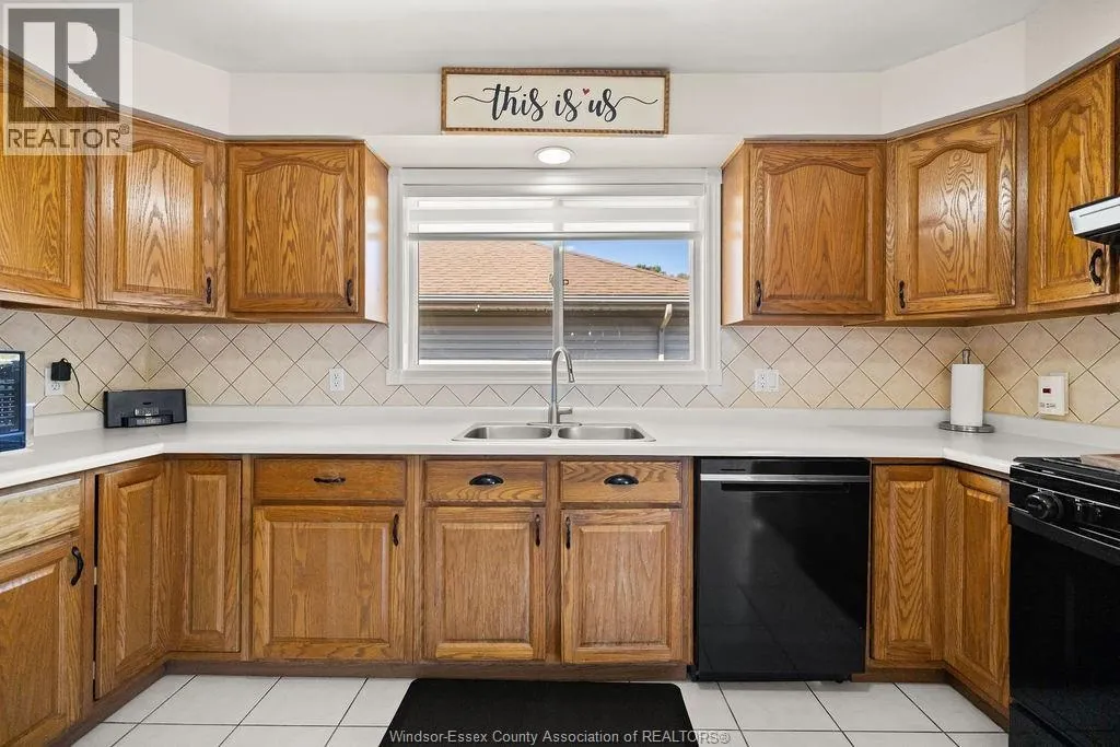 1520 MAPLE
