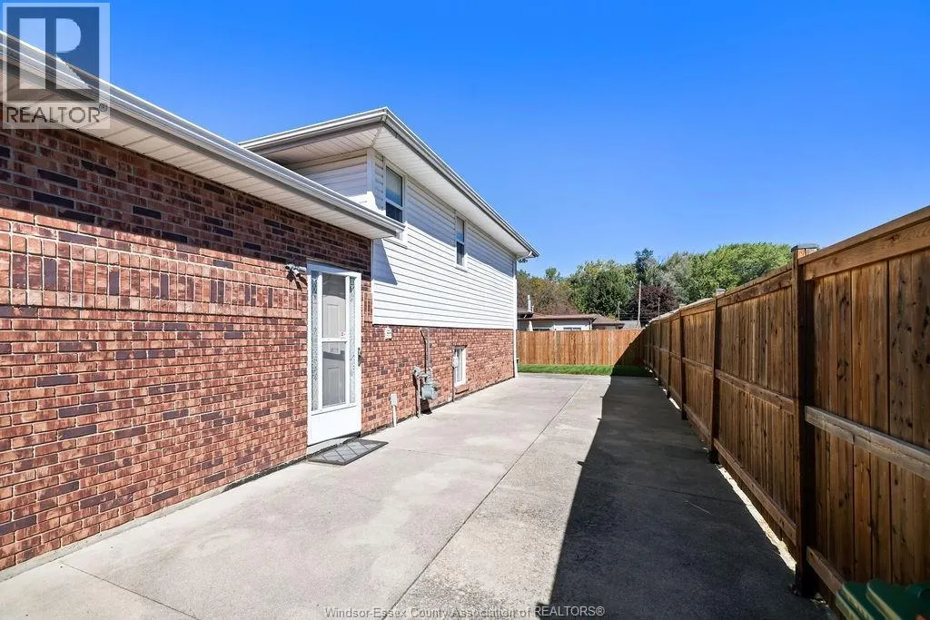 1520 MAPLE