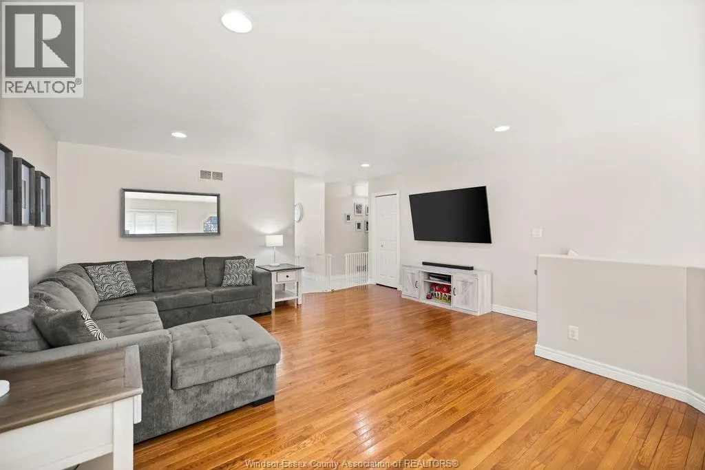 1520 MAPLE