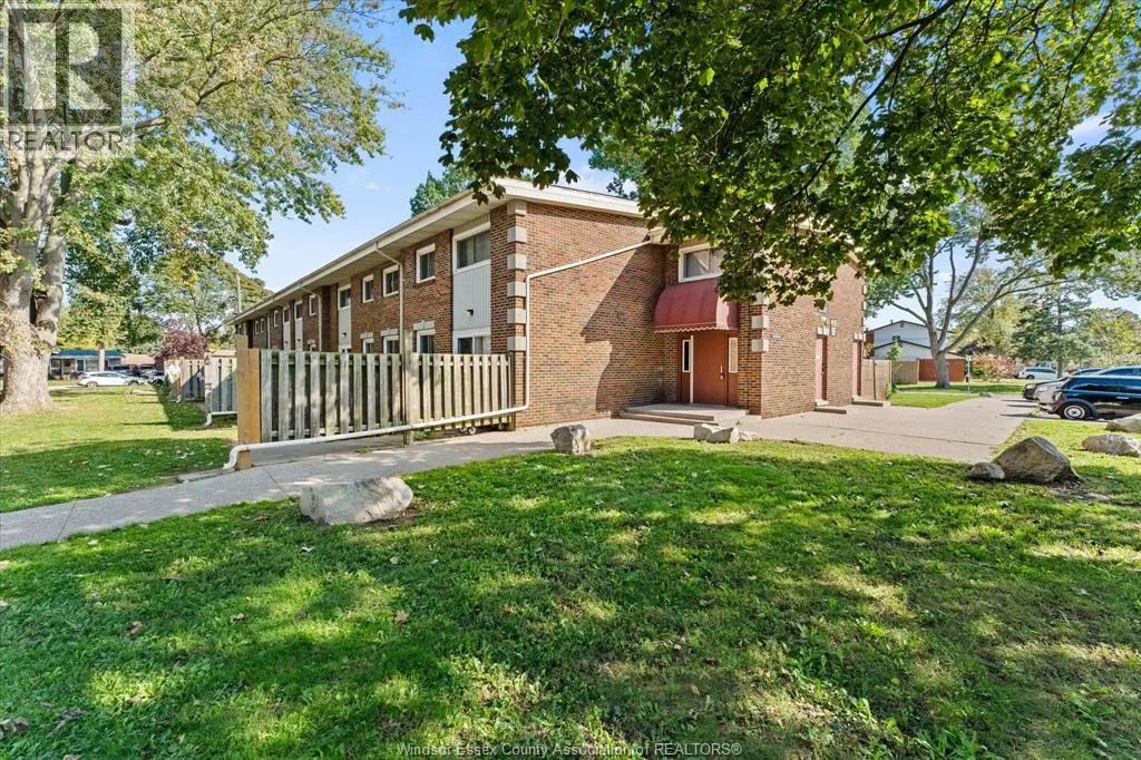 1730 COLUMBIA COURT Unit# 106