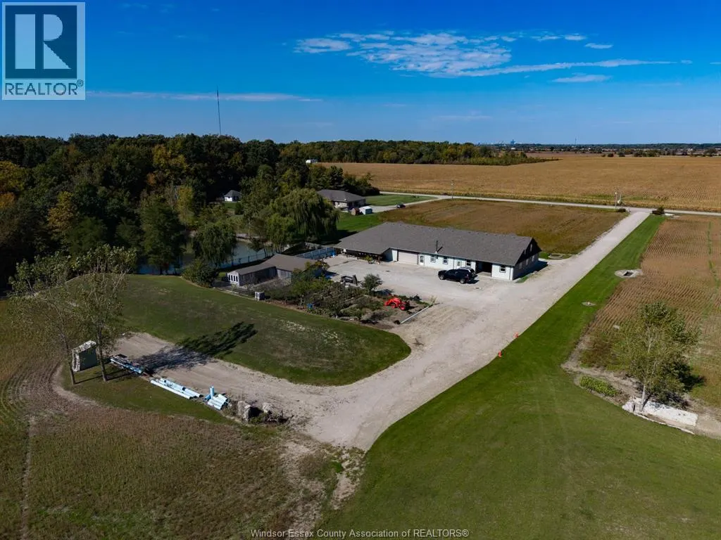 8541 NORTH Sideroad