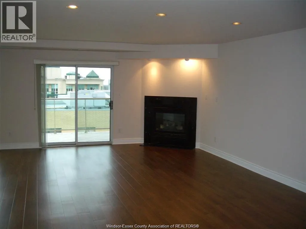 4789 RIVERSIDE DRIVE East Unit# 1406
