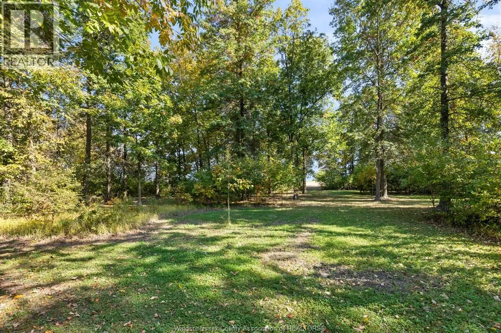 8541 NORTH Sideroad