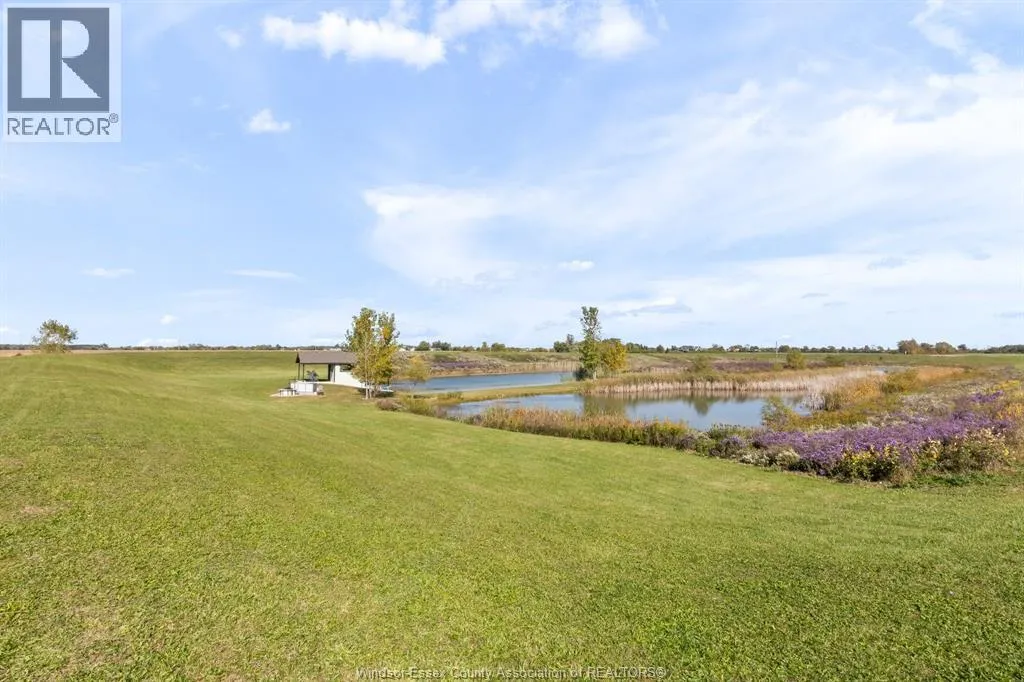8541 NORTH Sideroad