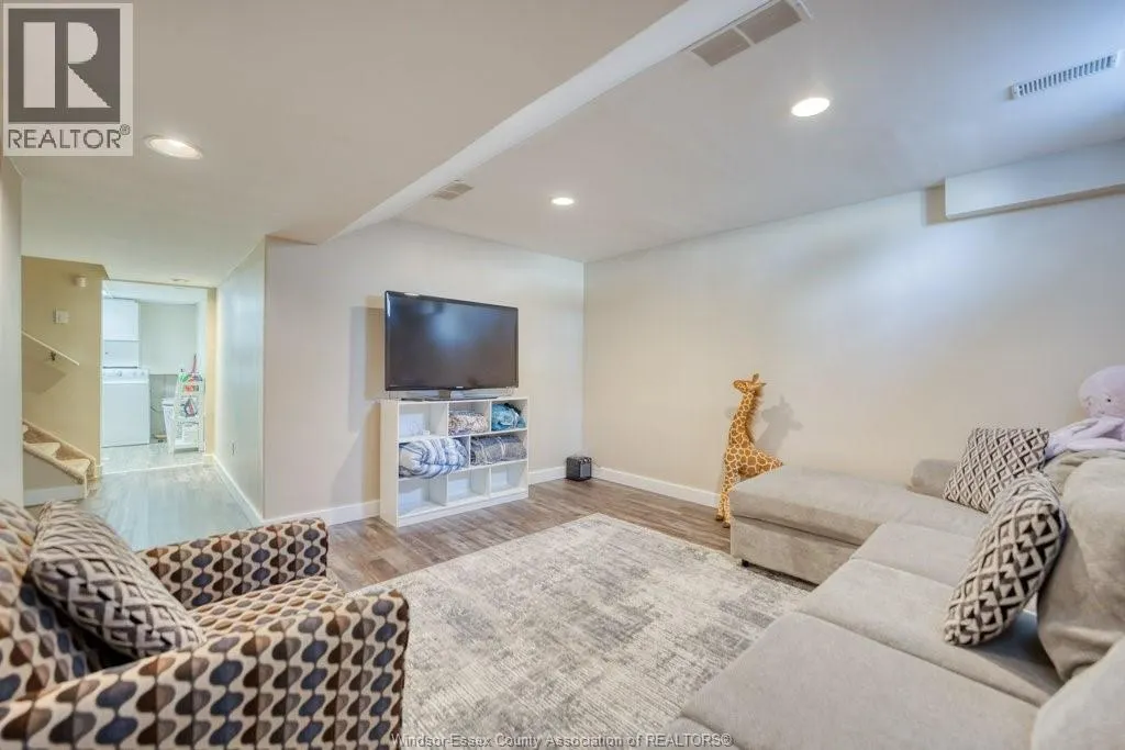 1589 HEATHERGLEN DRIVE