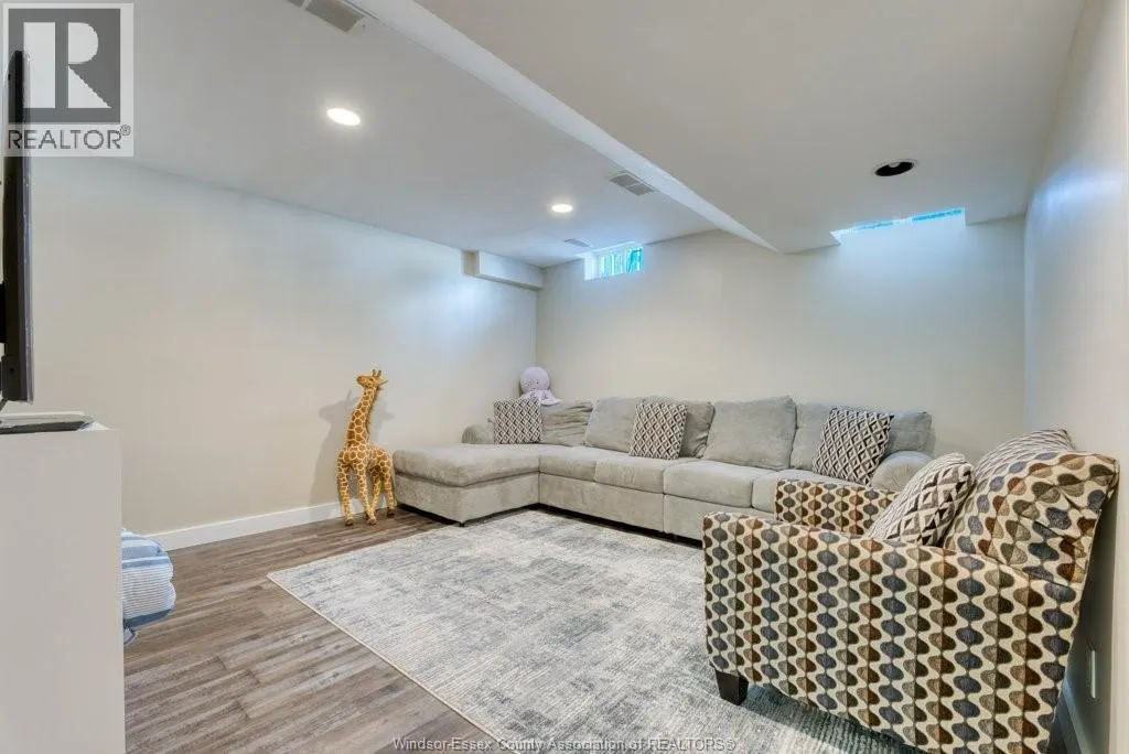 1589 HEATHERGLEN DRIVE