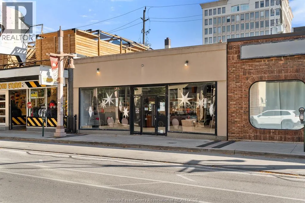 520 Pelissier STREET